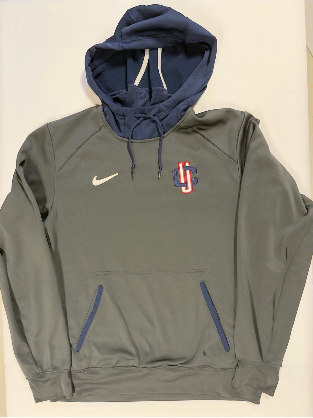 Nike UConn Huskies Elite Therma-FIT Hoodie Gray Men’s Medium NCAA